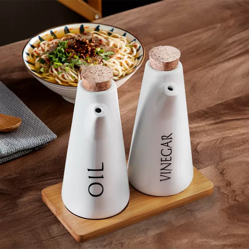 4pcs salt & Oil Dispensor set (New)