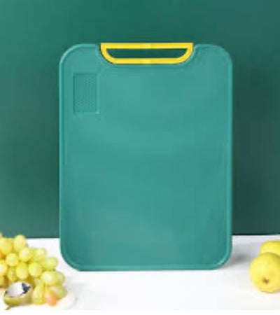 PLASTIC CUTTING BOARD