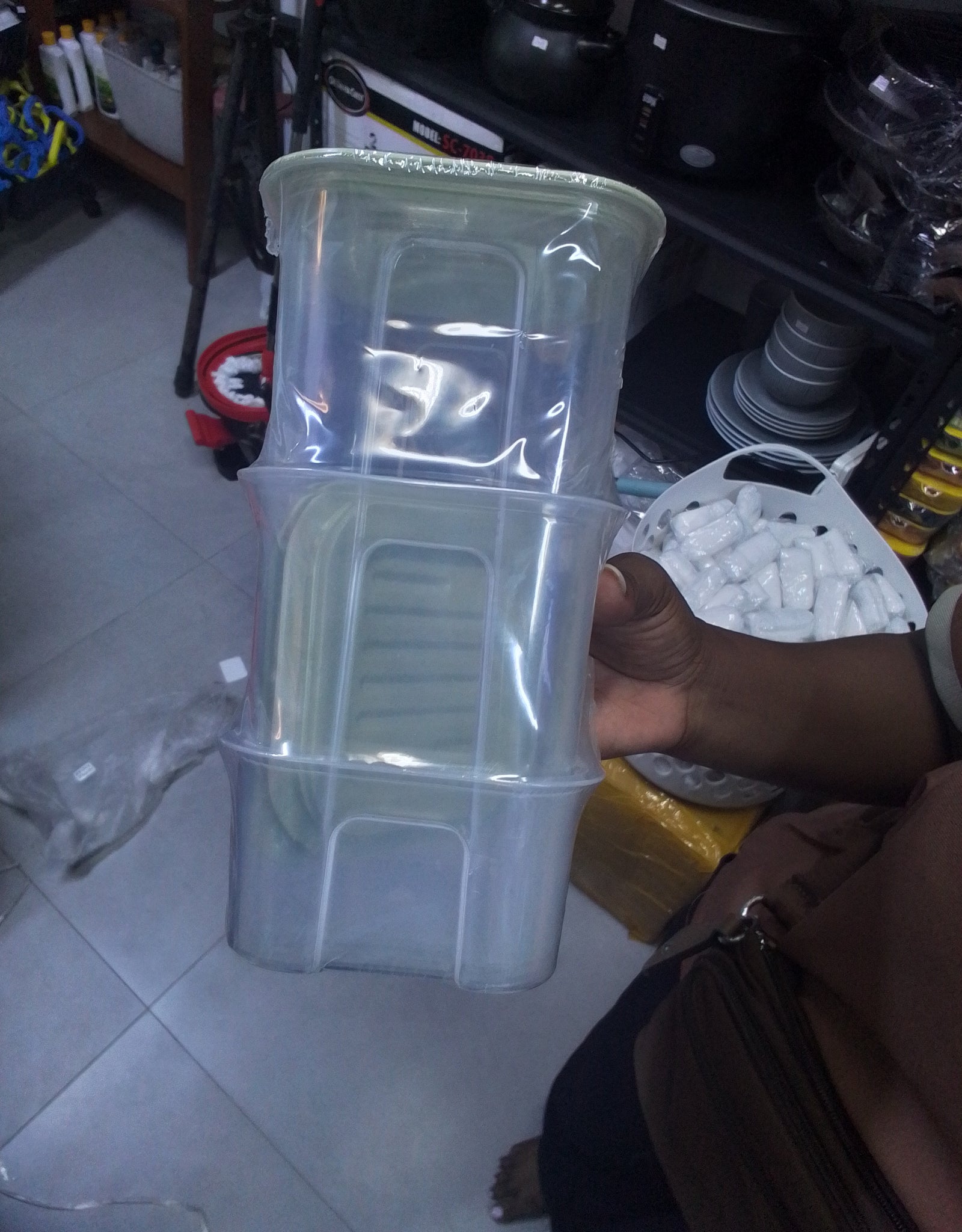 NEW FOOD CONTAINER